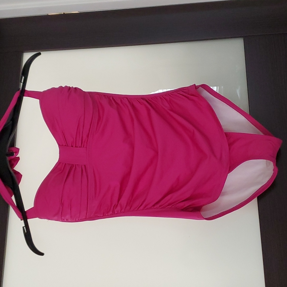 TOMMY BAHAMA TUMMY CONTROL ONE PIECE SWIMSUIT  🩱 NEW